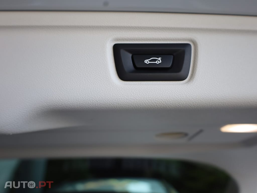 BMW 318 Touring Line Sport Auto