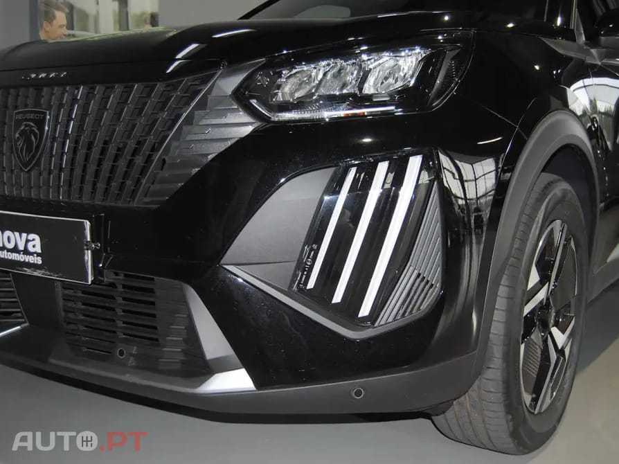 Peugeot 2008 1.2 Hybrid Allure e-DCS6