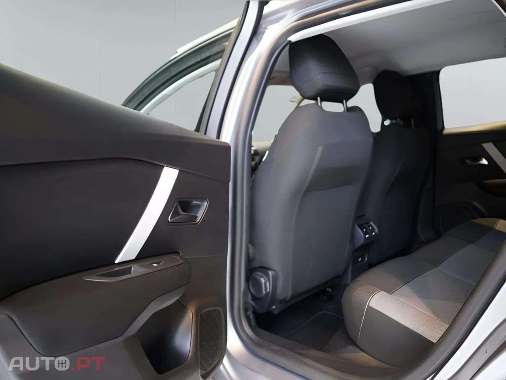 Citroen C4 1.2i Feel EAT8