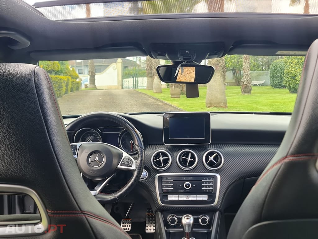 Mercedes-Benz A 180 d AMG Line