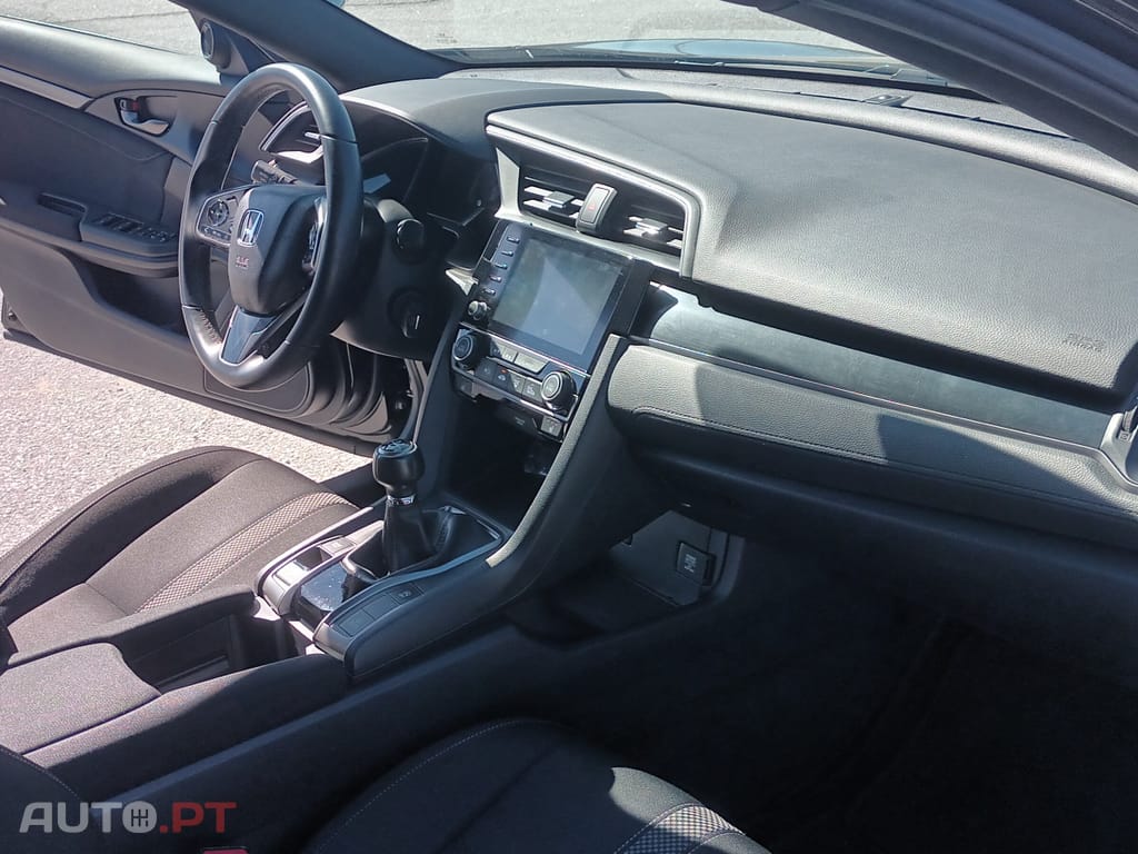 Honda Civic Elegance Navi