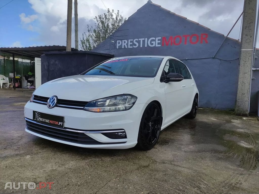 Volkswagen Golf 1.0 TSI