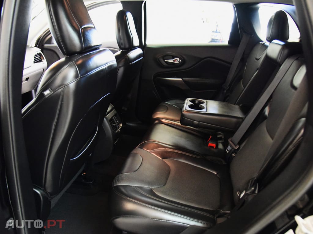 Jeep Cherokee 2.2 D Limited