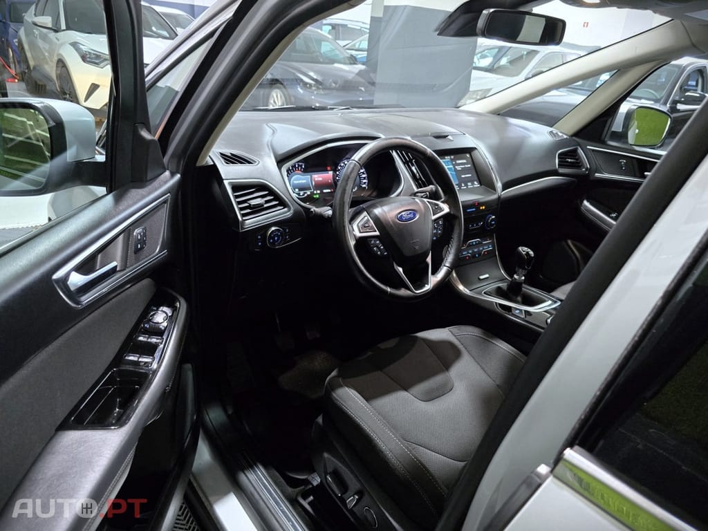 Ford S-Max 2.0 TDCi Titanium