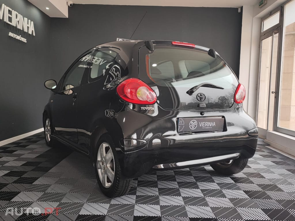 Toyota Aygo 1.0 AC (nacional)