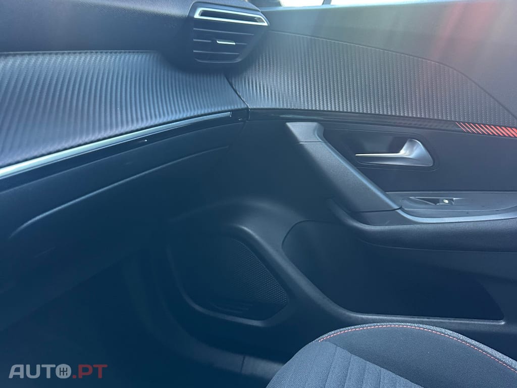 Peugeot 2008 1.5 BlueHDi Active Pack