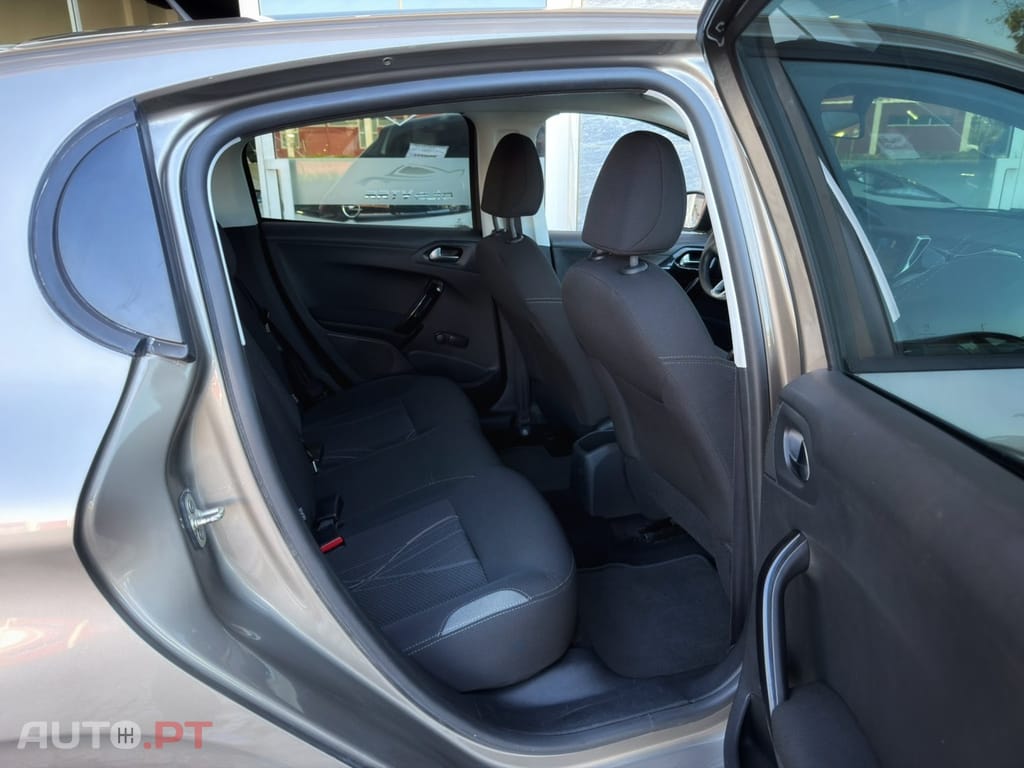Peugeot 208 1.2 PureTech Access