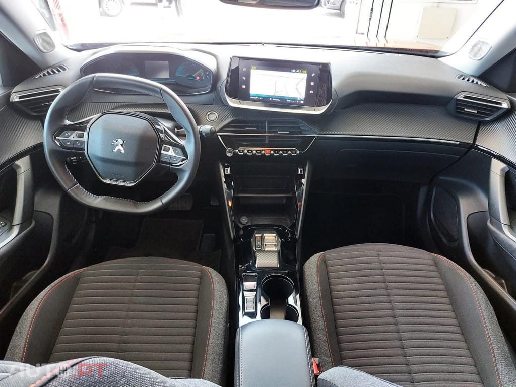 Peugeot E-2008 50 kWh Active Pack