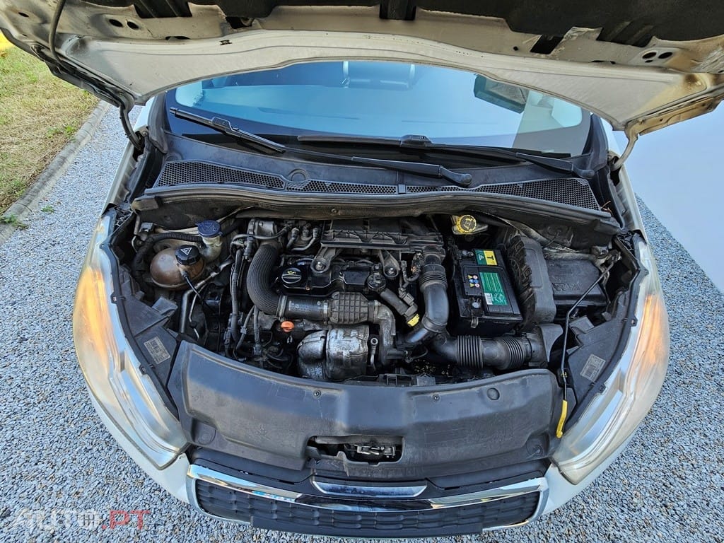 Peugeot 208 1.4 HDi Van