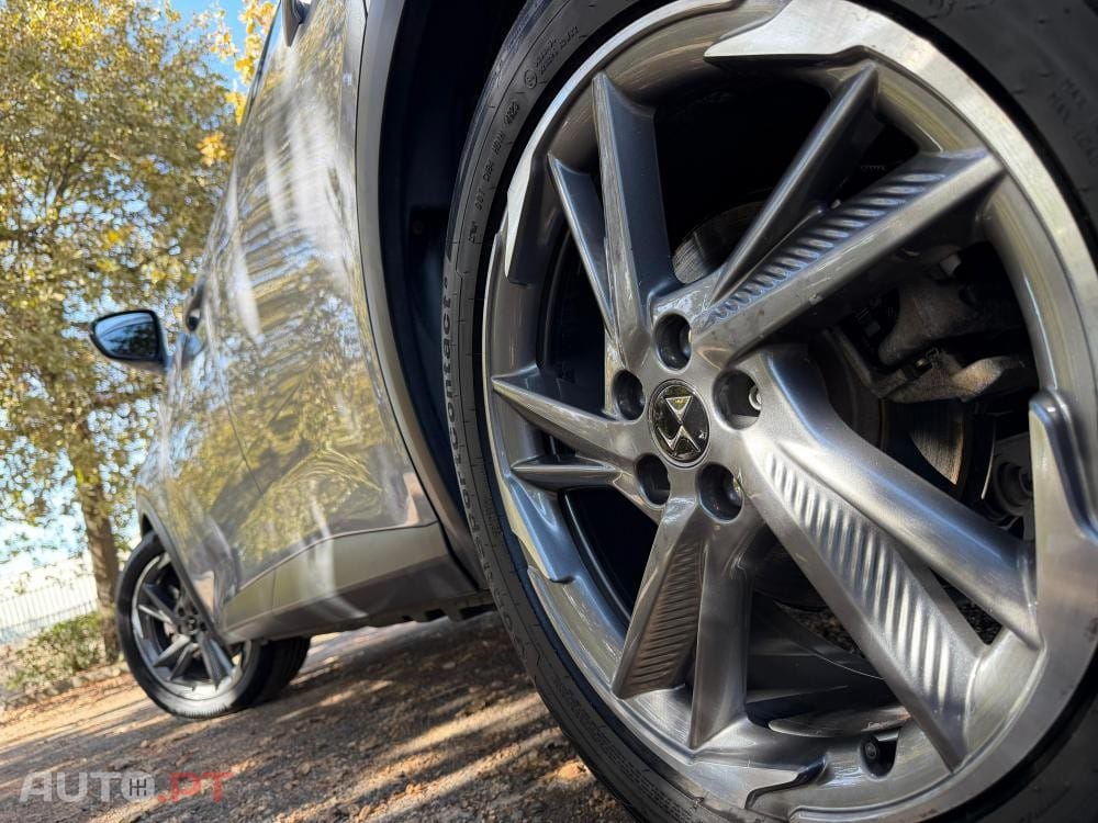 DS DS7 Crossback E-Tense Performance Line EAT8