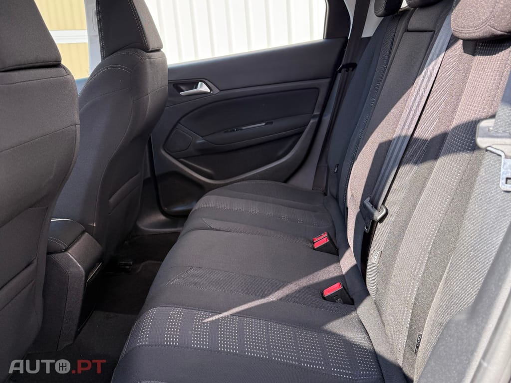 Peugeot 308 SW 1.6 BlueHDi Allure J17