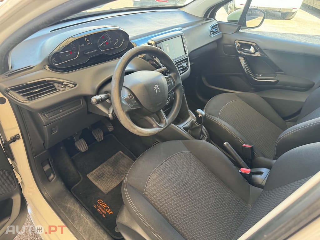Peugeot 208 PureTech 82 Start & Stop Style