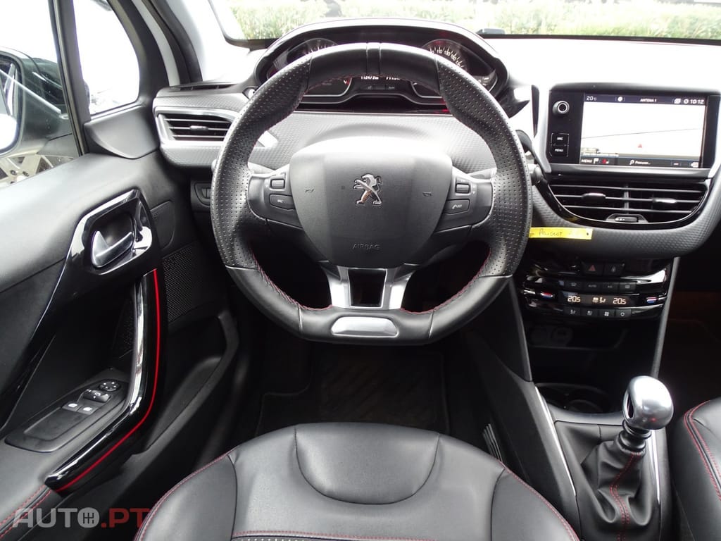 Peugeot 208 1.2 PureTech GT Line