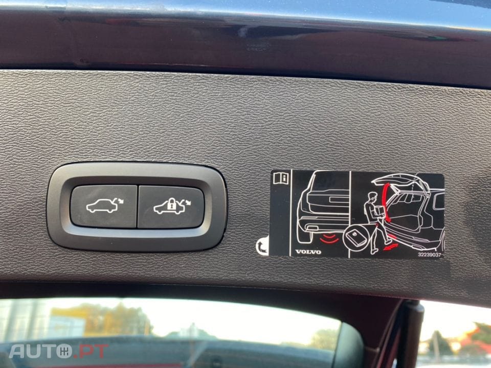 Volvo XC40 1.5 T4 PHEV Inscription