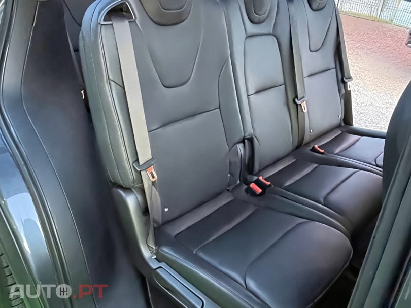 Tesla Model X 100D