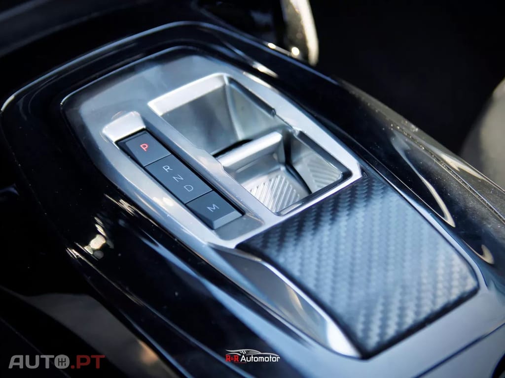 Peugeot 208 1.2 Hybrid Allure e-DCS6