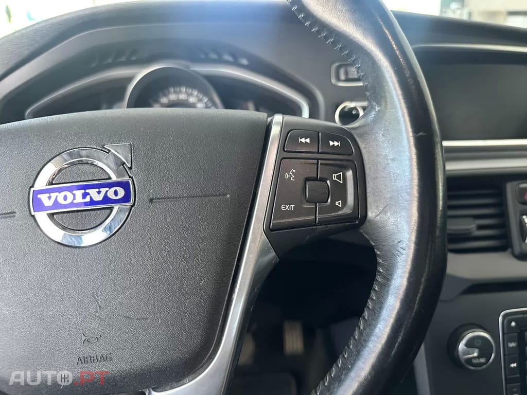 Volvo V40 1.6 D2 Momentum Eco