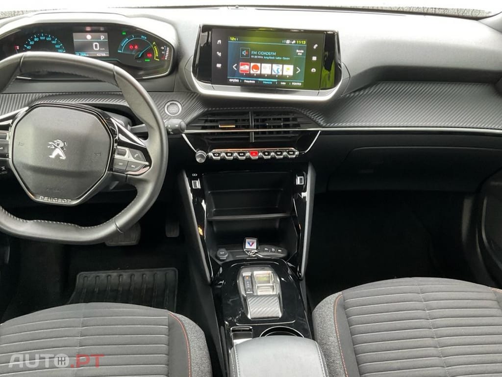 Peugeot E-2008 50 kWh Active Pack