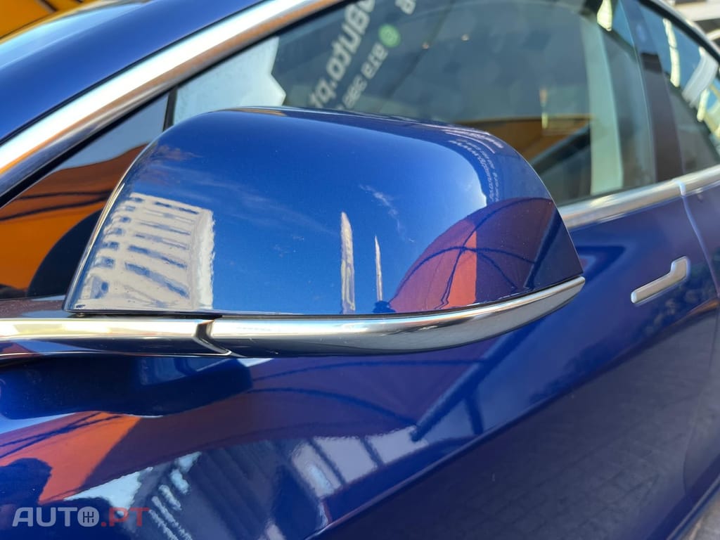 Tesla Model 3 PERFORMANCE 