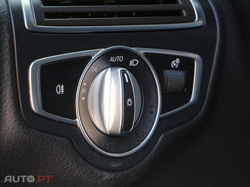 Mercedes-Benz C 200 Outro