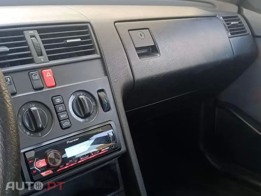 Mercedes-Benz C 180 Elegance