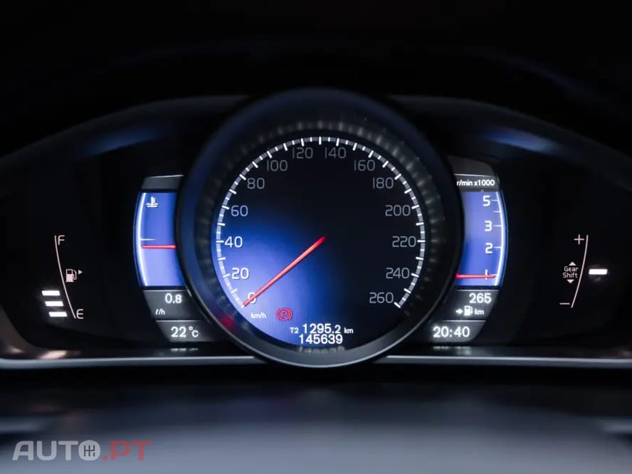 Volvo V40 1.6 D2 R-Design