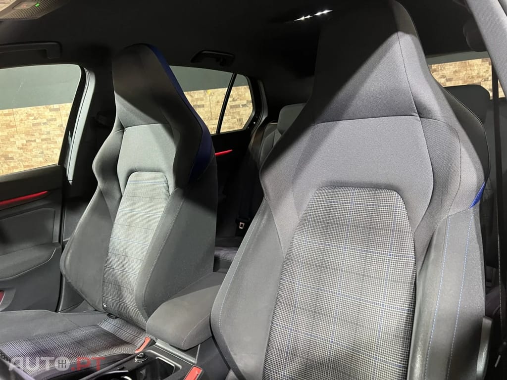 Volkswagen Golf VIII 1.4 GTE Plug-in Hybrid