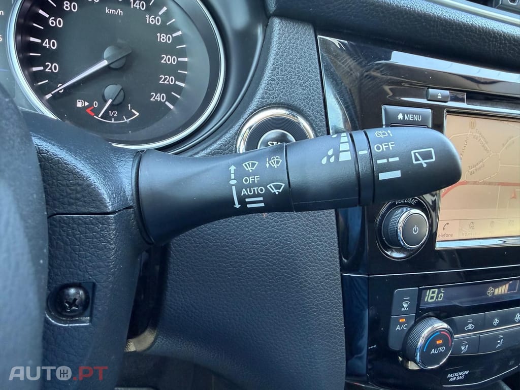 Nissan Qashqai 1.3 DIG-T N-Connecta J18 Led