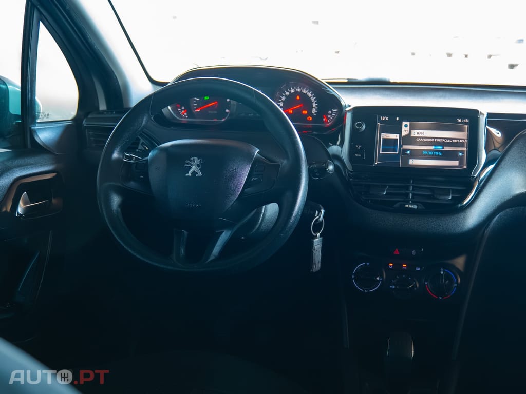 Peugeot 208 1.4 HDi Active