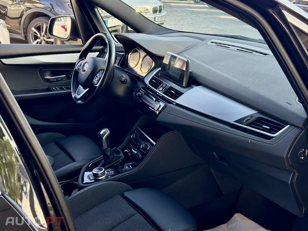 BMW 216 d 7L Line Sport