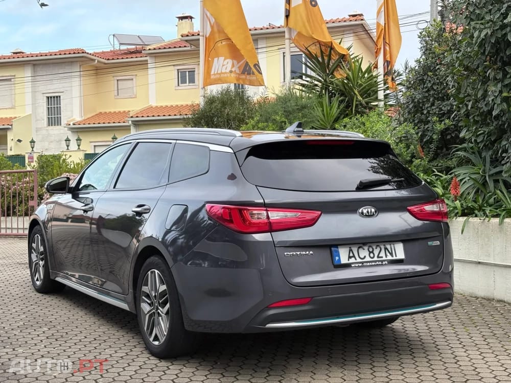 Kia Optima 2.0 CVVT PHEV