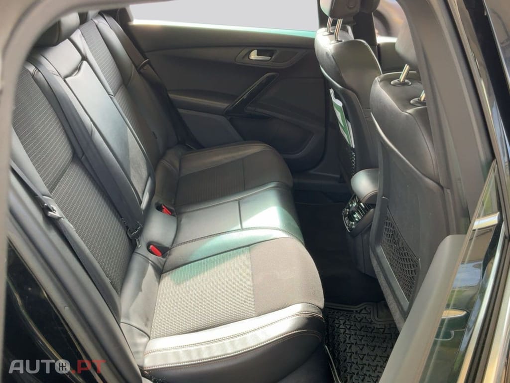 Peugeot 508 RXH 2.0 HDi Hybrid4