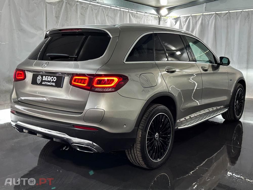 Mercedes-Benz GLC 300 de 4Matic 9G-TRONIC AMG Line