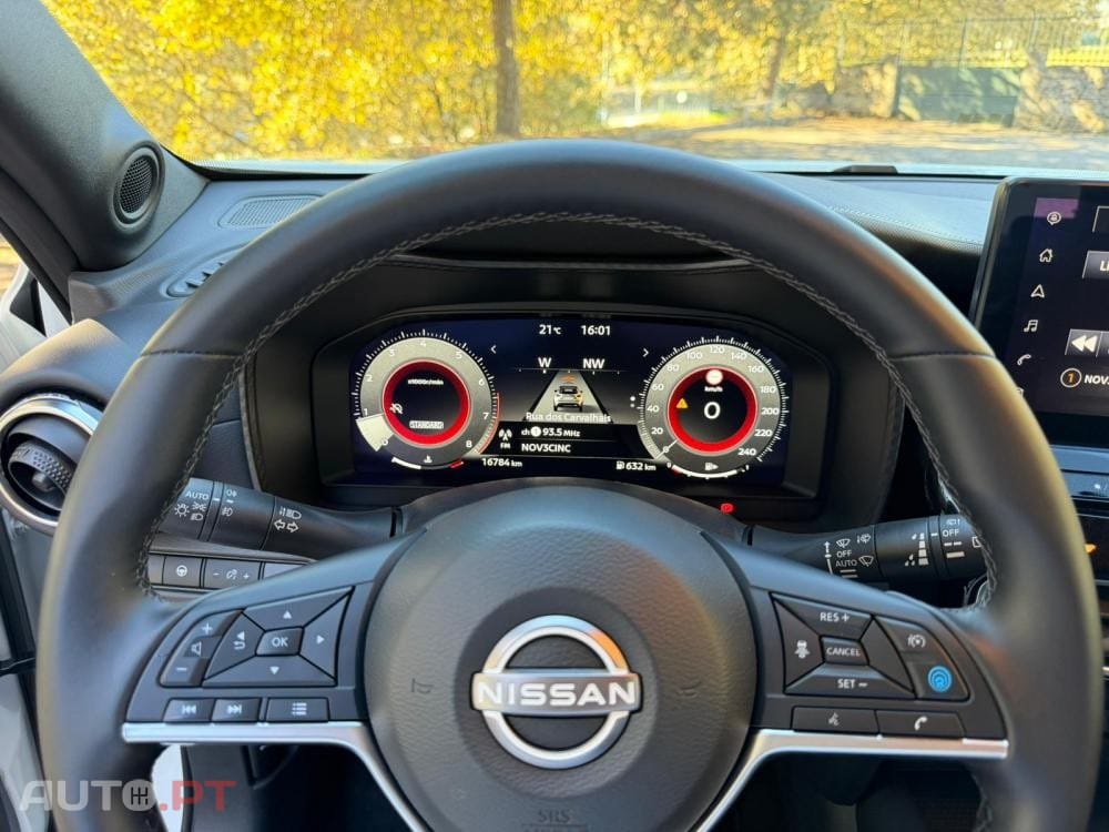 Nissan Juke 1.0 DIG-T Tekna Two Tone