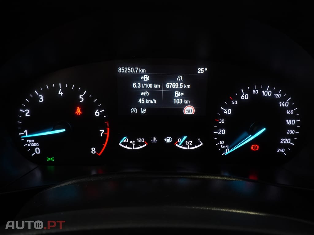 Ford Focus 1.0 EcoBoost MHEV ST-Line