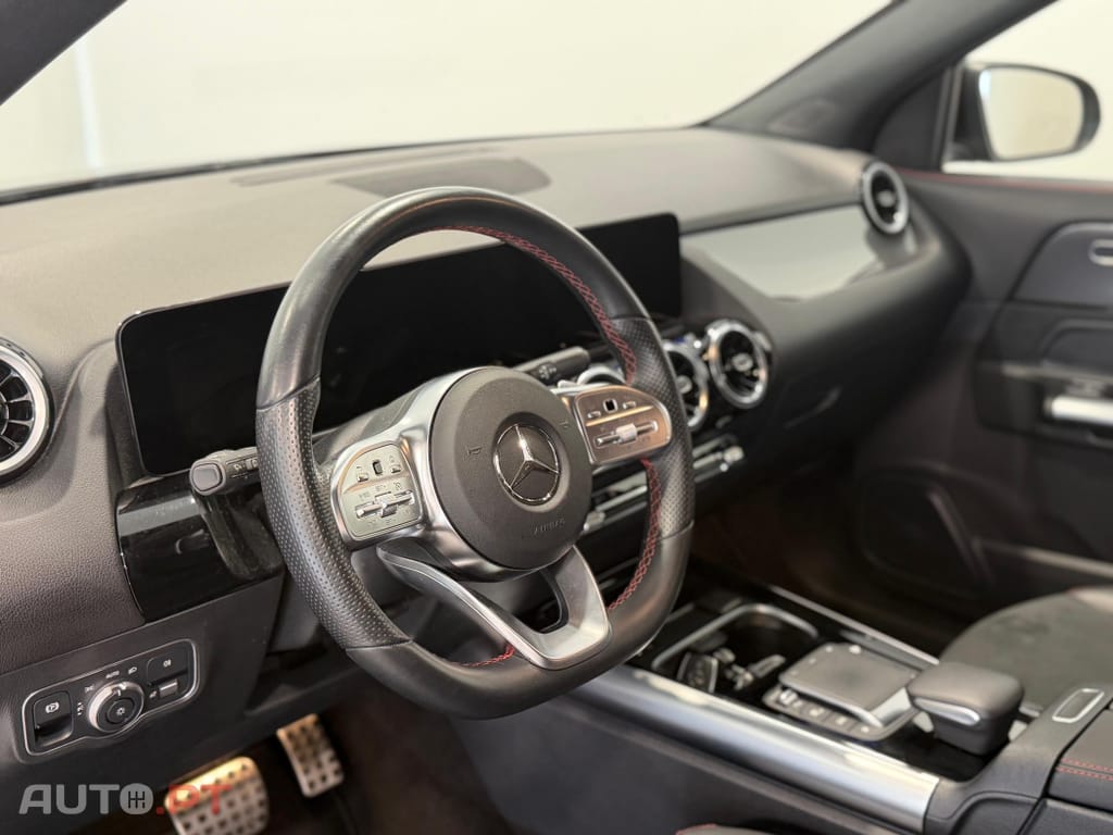 Mercedes-Benz GLA 250 e AMG Line