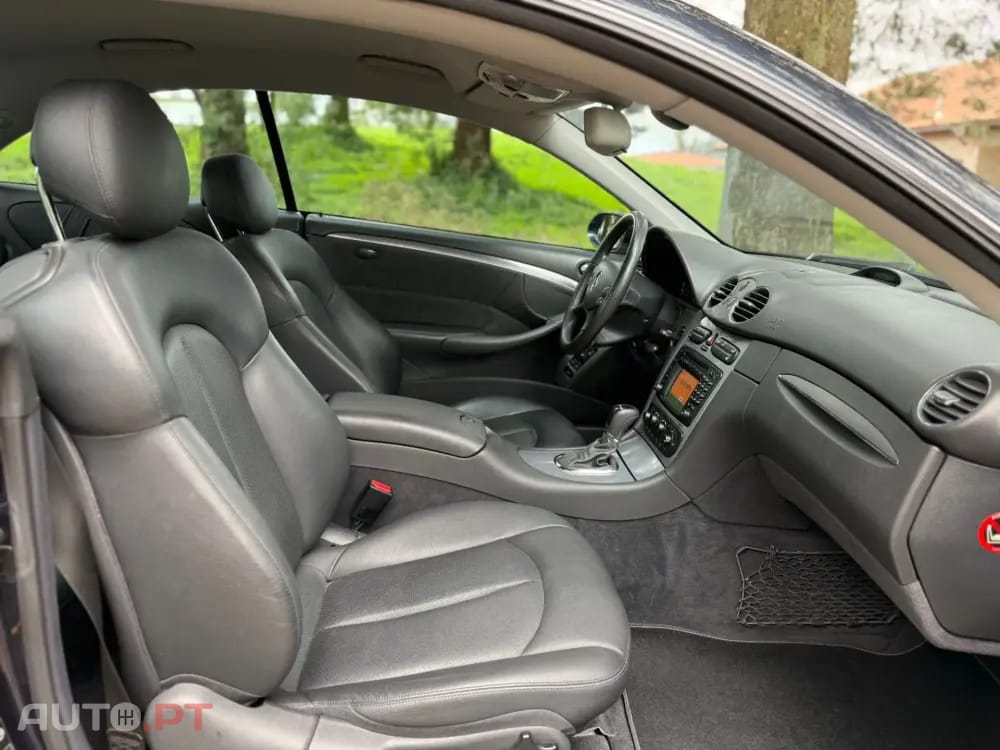 Mercedes-Benz CLK 240 Outro