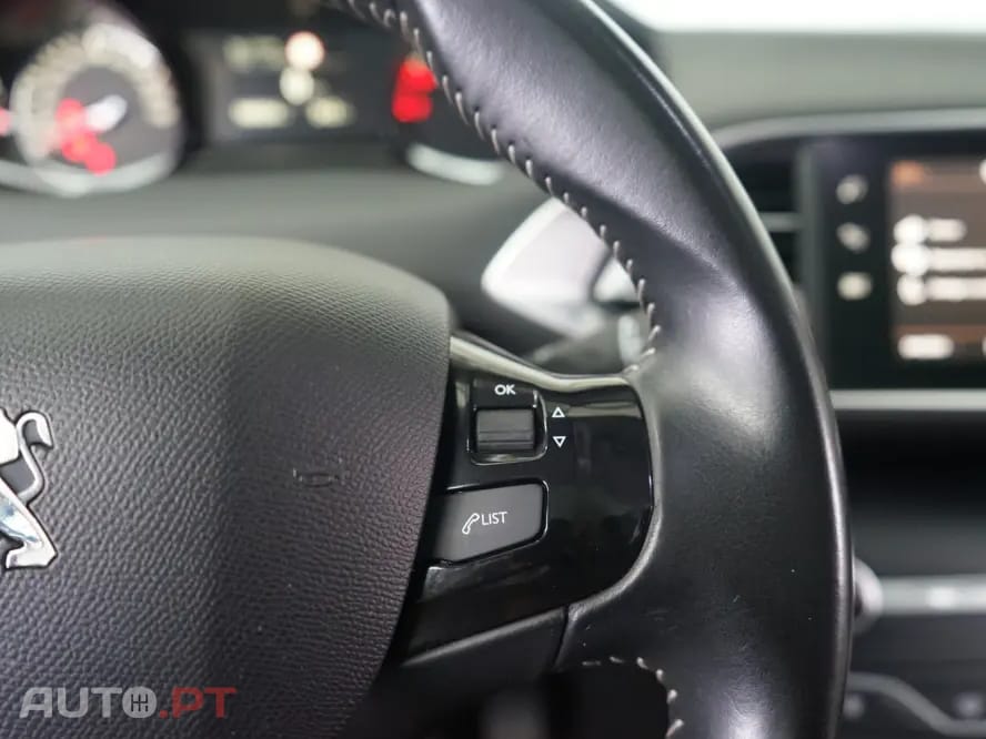 Peugeot 308 SW 1.2 PureTech Business Line