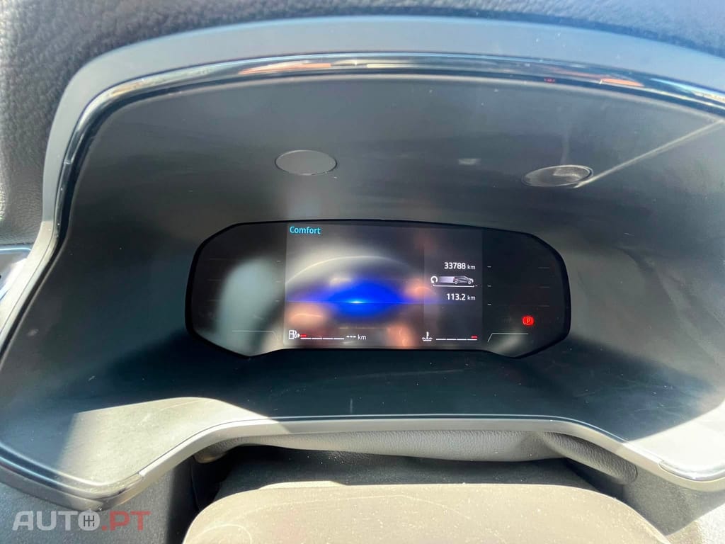 Renault Captur TECHNO