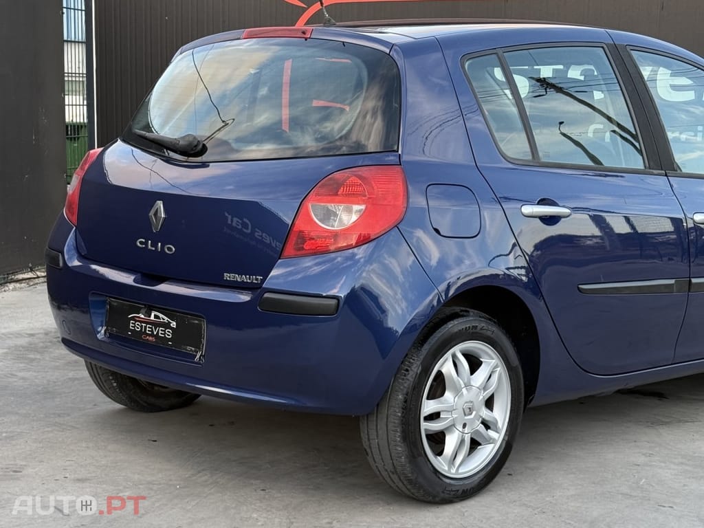 Renault Clio 1.2 16V Confort