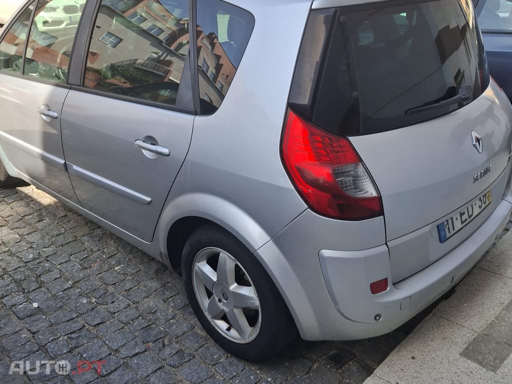 Renault Scénic 1.5 dvi exclusiv