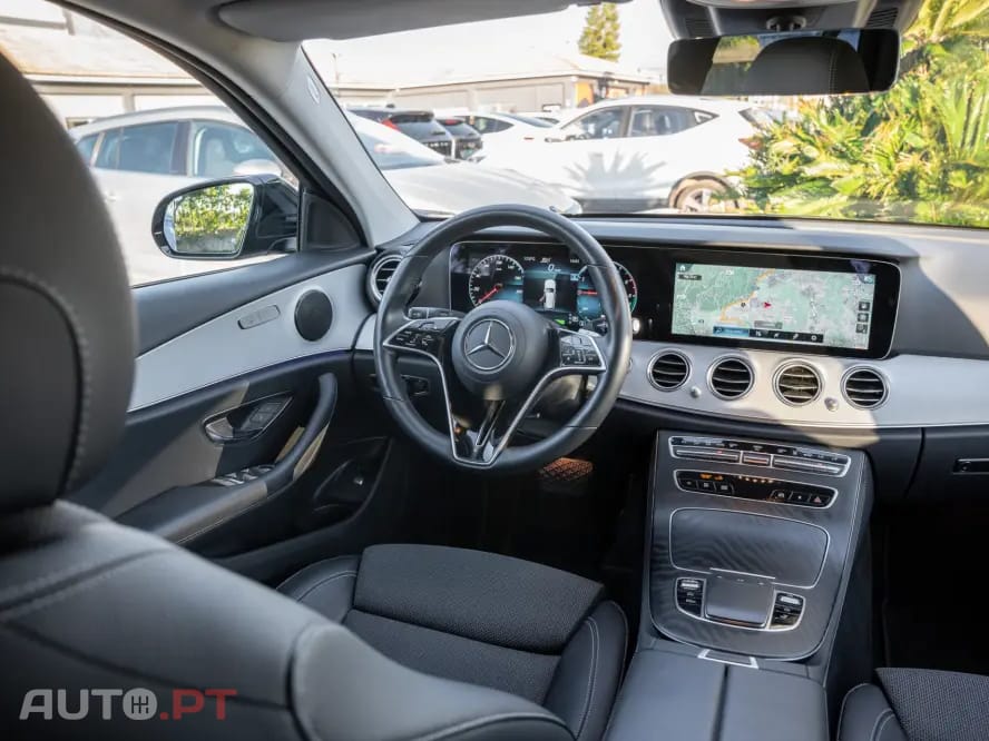 Mercedes-Benz E 300 de Avantgarde 4Matic