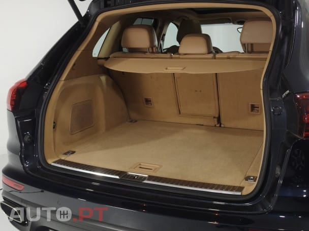 Porsche Cayenne Platinum Edition