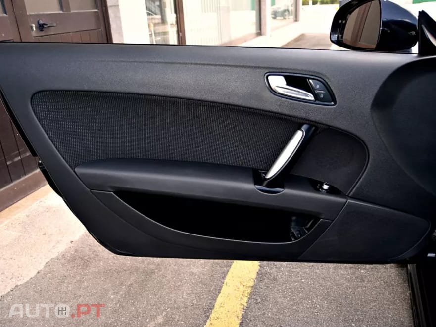 Audi TT 2.0 TDi quattro S-line