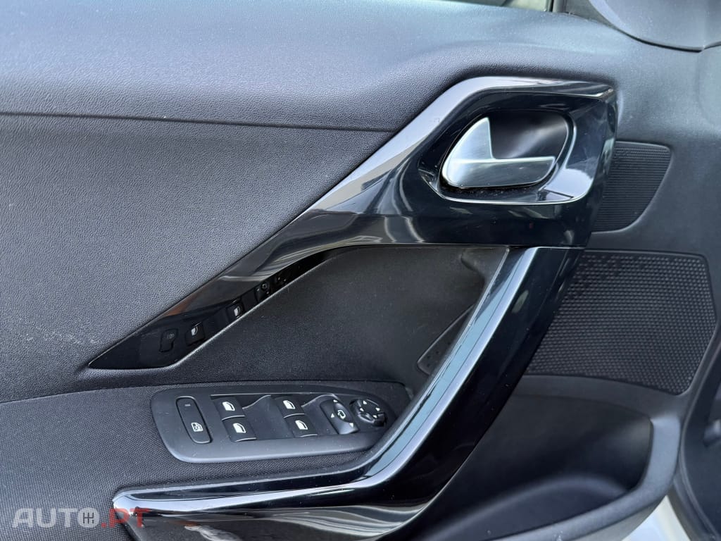 Peugeot 208 1.2 PureTech Allure