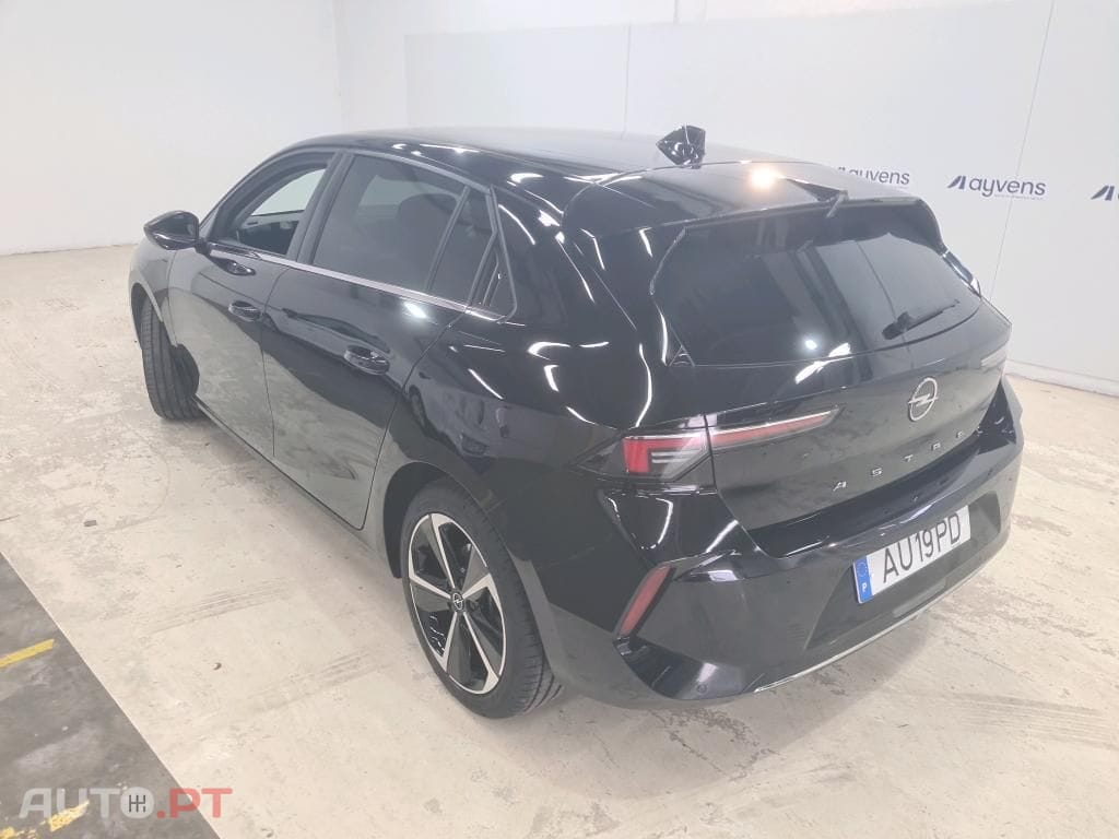 Opel Astra 1.5 D Elegance Aut.