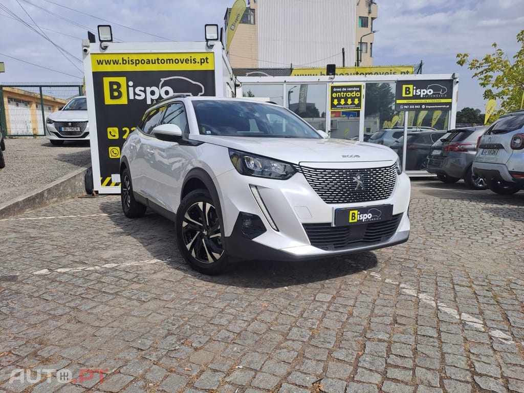 Peugeot E-2008 50 kWh Allure Pack