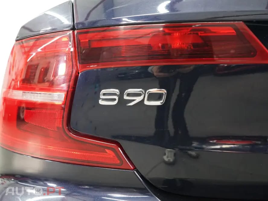 Volvo S90 2.0 D5 Momentum AWD Geartronic