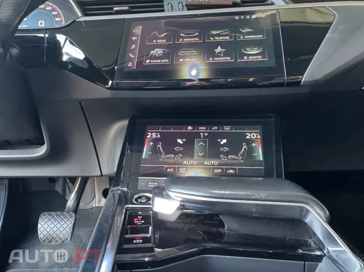 Audi E-Tron 55 quattro S line