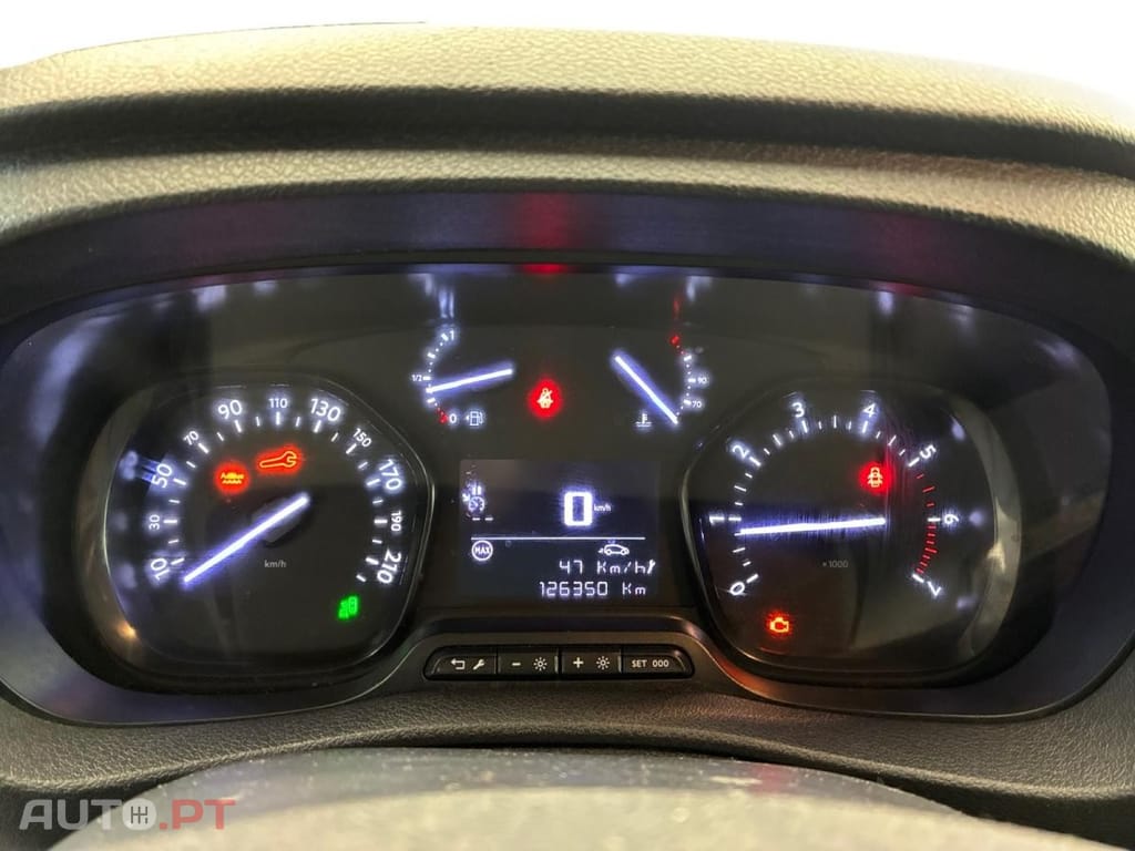 Peugeot Expert 2.0 BlueHDi Long Asphalt